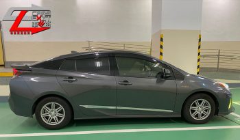 Toyota Prius full