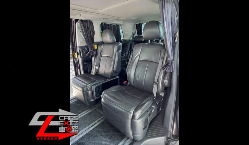 Toyota Vellfire 3.5 full